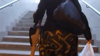 UT_578#I continued chasing this innocent beauty. On the stairs I could take one more close-u