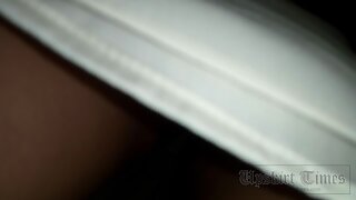UT_3394#Sometimes girls stand wide apart. In these cases, it turns out to start the camera de