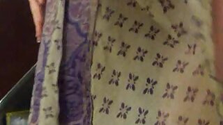 UT_189#I continued to follow this fem and at the next moving stairway I took some shots of h